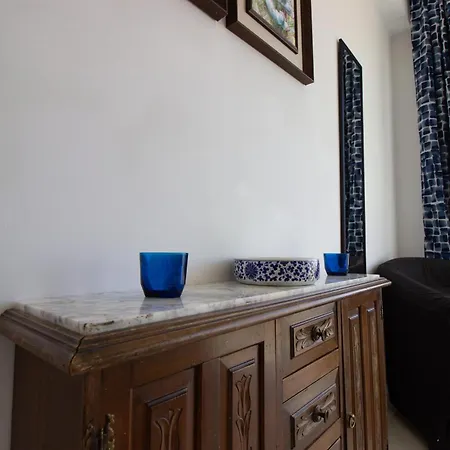 Seafront Stylish Apt, Apartment Protaras