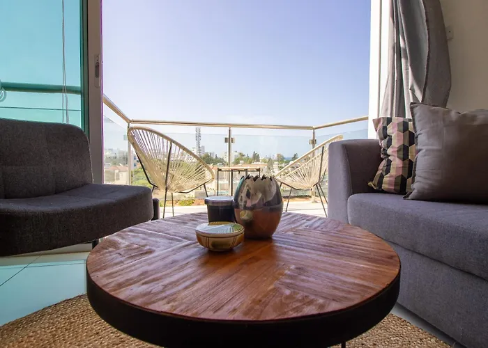 Appartamento Seafront Stylish Apt, *